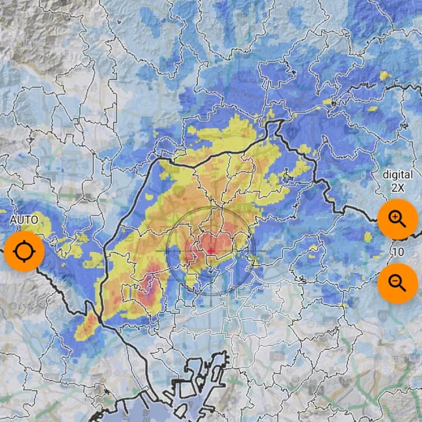 今日は昼3時過ぎから豪雨が。